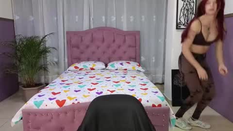 Snapshot of alaia_skater chatting on October 2025 10:25:01 AM Alaia Skater online show from October 2025 10:25:01 AM