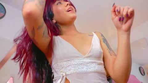 Snapshot of alaiarogers chatting on February 2025 02:44:01 PM Alaia online show from February 2025 02:44:01 PM
