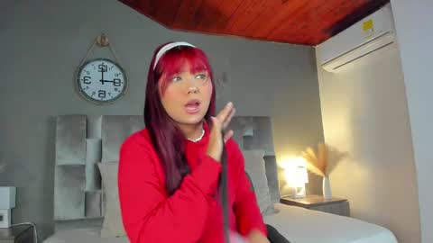 Snapshot of alaiarogers chatting on March 2025 11:33:02 AM Alaia online show from March 2025 11:33:02 AM