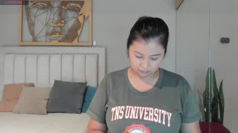    online show from January 2025 06:10:01 PM