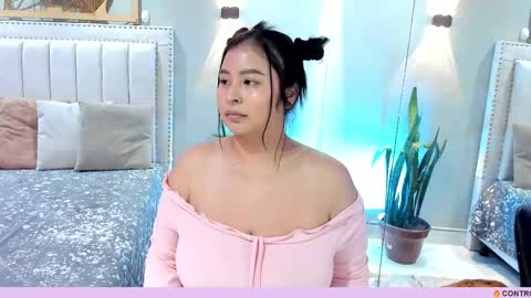 Snapshot of alaiasmile_ chatting on October 2025 07:11:02 PM online show from October 2025 07:11:02 PM