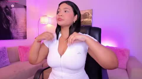 Alaia online show from June 2026 06:53:02 PM