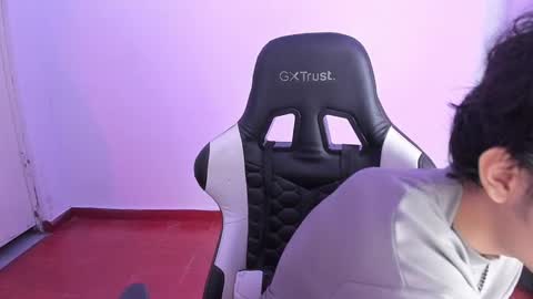 Snapshot of alan18n chatting on February 2025 03:50:01 AM alan18n online show from February 2025 03:50:01 AM