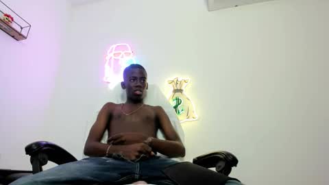 alan_blacke online show from November 2025 09:36:02 PM