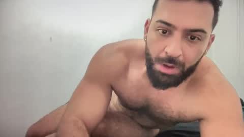 Snapshot of alan_fergusonn chatting on October 2025 11:57:02 PM Alan Ferguson online show from October 2025 11:57:02 PM