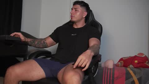 Snapshot of alan_muscle chatting on November 2025 06:12:02 AM Alan online show from November 2025 06:12:02 AM