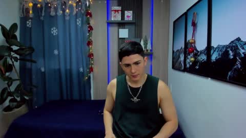 Snapshot of alan_nd_kevin chatting on December 2024 11:40:01 AM Alan Kevin can we reach 100 thumbs up please guys online show from December 2024 11:40:01 AM