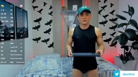 Alan  Kevin can we reach 100 thumbs up please guys  online show from October 2025 07:12:02 PM