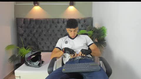 Alan online show from September 2025 12:54:01 PM