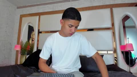 ---Alan--- online show from March 2025 05:18:02 AM