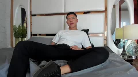 ---Alan--- online show from March 2025 04:23:02 AM