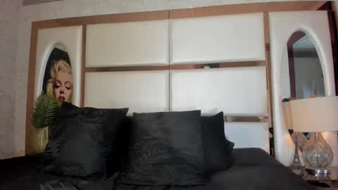 ---Alan--- online show from October 2025 04:42:01 AM