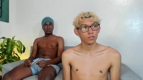 Snapshot of alan_scot chatting on December 2024 11:08:02 PM Alan and Criss - WE JUST FRIENDS WITH BENEFITS BOTH VERS online show from December 2024 11:08:02 PM