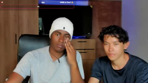 Alan and Criss - WE JUST FRIENDS WITH BENEFITS BOTH VERS online show from May 2026 10:06:01 PM