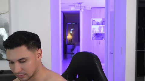 Alan Vidal online show from November 2025 12:05:01 AM