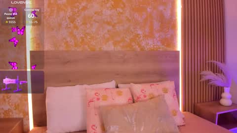 alana_2916 online show from September 2025 03:32:01 AM