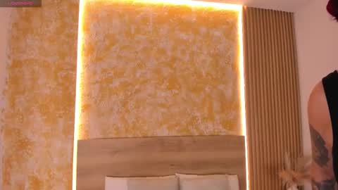 alana_2916 online show from February 2026 03:01:02 AM