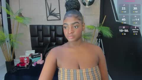 Snapshot of alana_bonny chatting on September 2025 12:37:01 PM Alana online show from September 2025 12:37:01 PM