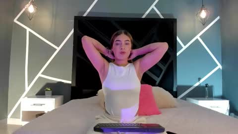 ALANA COX online show from October 2025 11:16:01 PM