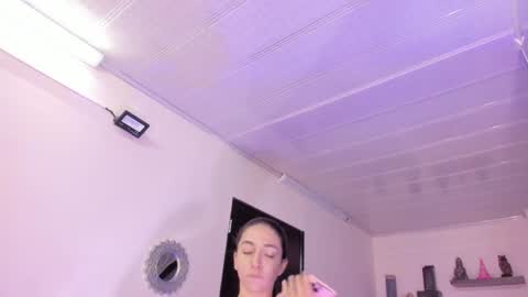 Snapshot of alana_madison chatting on December 2024 11:11:02 AM Maeve online show from December 2024 11:11:02 AM