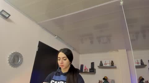 Snapshot of alana_madison chatting on January 2025 11:01:02 AM Maeve online show from January 2025 11:01:02 AM