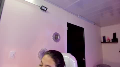 Snapshot of alana_madison chatting on February 2025 02:10:01 PM Maeve online show from February 2025 02:10:01 PM