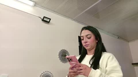 Snapshot of alana_madison chatting on September 2025 11:00:01 AM Maeve online show from September 2025 11:00:01 AM