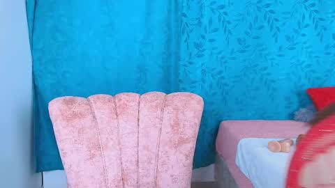 alana_pink95 online show from April 2026 12:30:01 PM