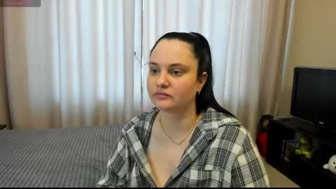 Julia online show from May 2026 10:36:01 AM