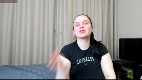 Snapshot of alanabrox chatting on July 2026 05:59:01 PM Julia online show from July 2026 05:59:01 PM