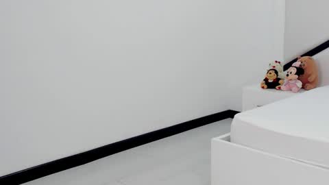 Alana online show from September 2025 11:46:02 AM