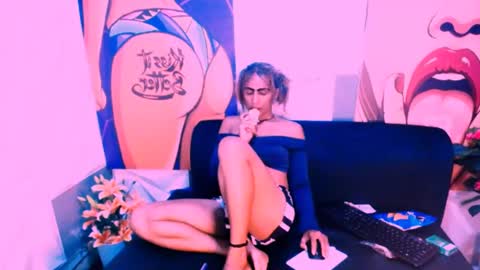 alanadelray online show from February 2025 05:18:02 PM