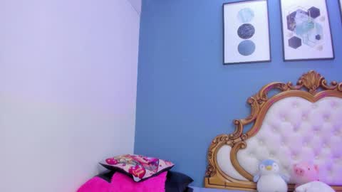 alana online show from September 2025 04:06:02 PM