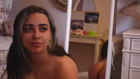 AlanaMilani online show from January 2025 01:59:02 AM