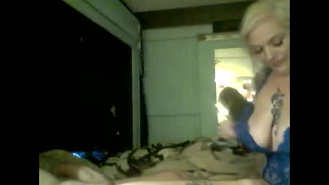 Snapshot of alanasnacks chatting on November 2025 11:21:02 PM alanasnacks online show from November 2025 11:21:02 PM