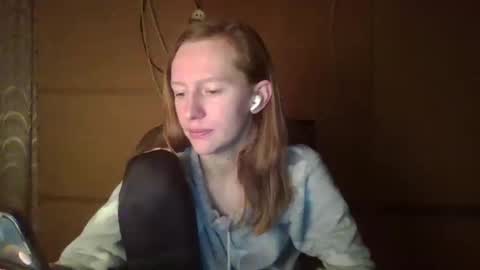 Snapshot of alane26 chatting on March 2025 09:43:02 PM Elisa online show from March 2025 09:43:02 PM