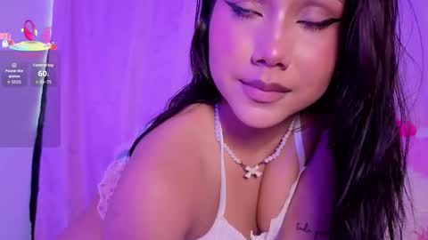 Alaniz  online show from November 2025 07:12:01 PM