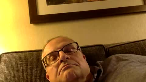 alankrieski1174 online show from October 2025 11:38:01 PM