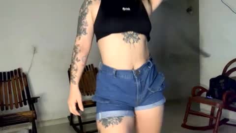 Snapshot of alanna_rosse_ chatting on December 2024 01:23:01 AM Alanna Independent Models onlyfans alanna rosse online show from December 2024 01:23:01 AM