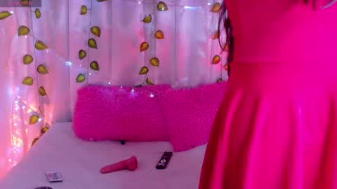 Snapshot of alannasmiles chatting on March 2026 12:22:01 PM Alanna online show from March 2026 12:22:01 PM