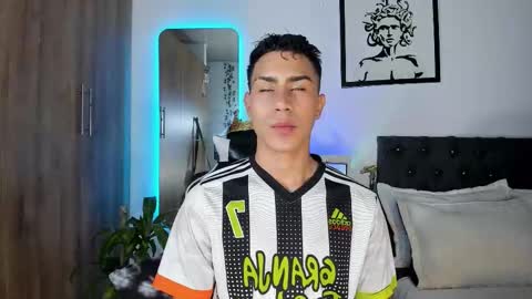 alannaughty_ online show from March 2026 12:16:01 AM