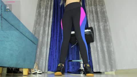 Snapshot of alannis_blue1 chatting on April 2026 04:02:02 AM ALANNIS online show from April 2026 04:02:02 AM