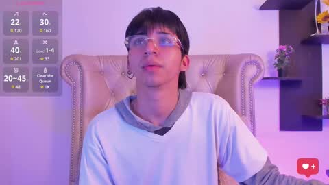 Snapshot of alanrock18 chatting on February 2025 12:44:02 PM Alan online show from February 2025 12:44:02 PM