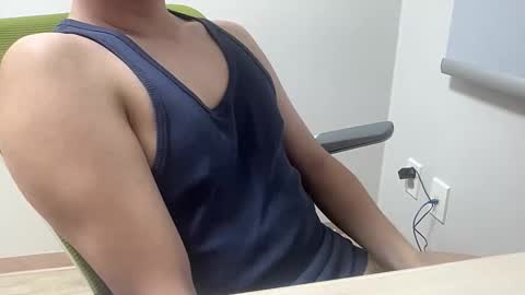 alanwu12 online show from September 2025 02:06:01 PM