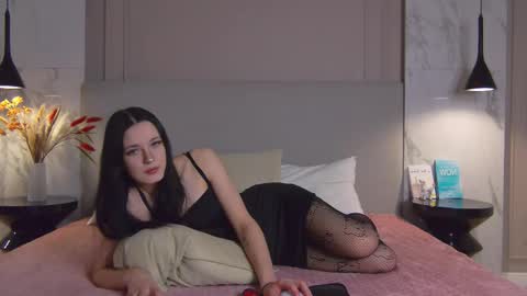 Snapshot of alaria_shaw chatting on March 2026 04:43:01 PM alaria_shaw online show from March 2026 04:43:01 PM