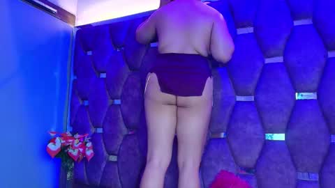 Snapshot of alasmith_ chatting on May 2026 02:41:02 AM AlaSmith online show from May 2026 02:41:02 AM