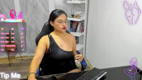 Snapshot of alayasmile chatting on October 2025 03:13:02 AM Alaya online show from October 2025 03:13:02 AM