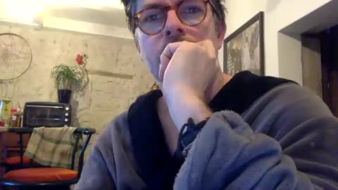 albandant online show from December 2024 08:38:02 AM