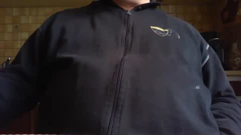 Snapshot of albert29 chatting on September 2025 12:37:01 PM albert29 online show from September 2025 12:37:01 PM