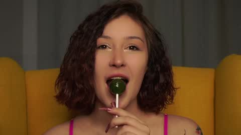 Hi all. My name is Stela and this is my first day here online show from January 2025 04:21:01 PM